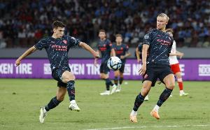 开云足球-曼晚：曼城即将与科莫达成协议，后者将超2500万镑买断佩罗内