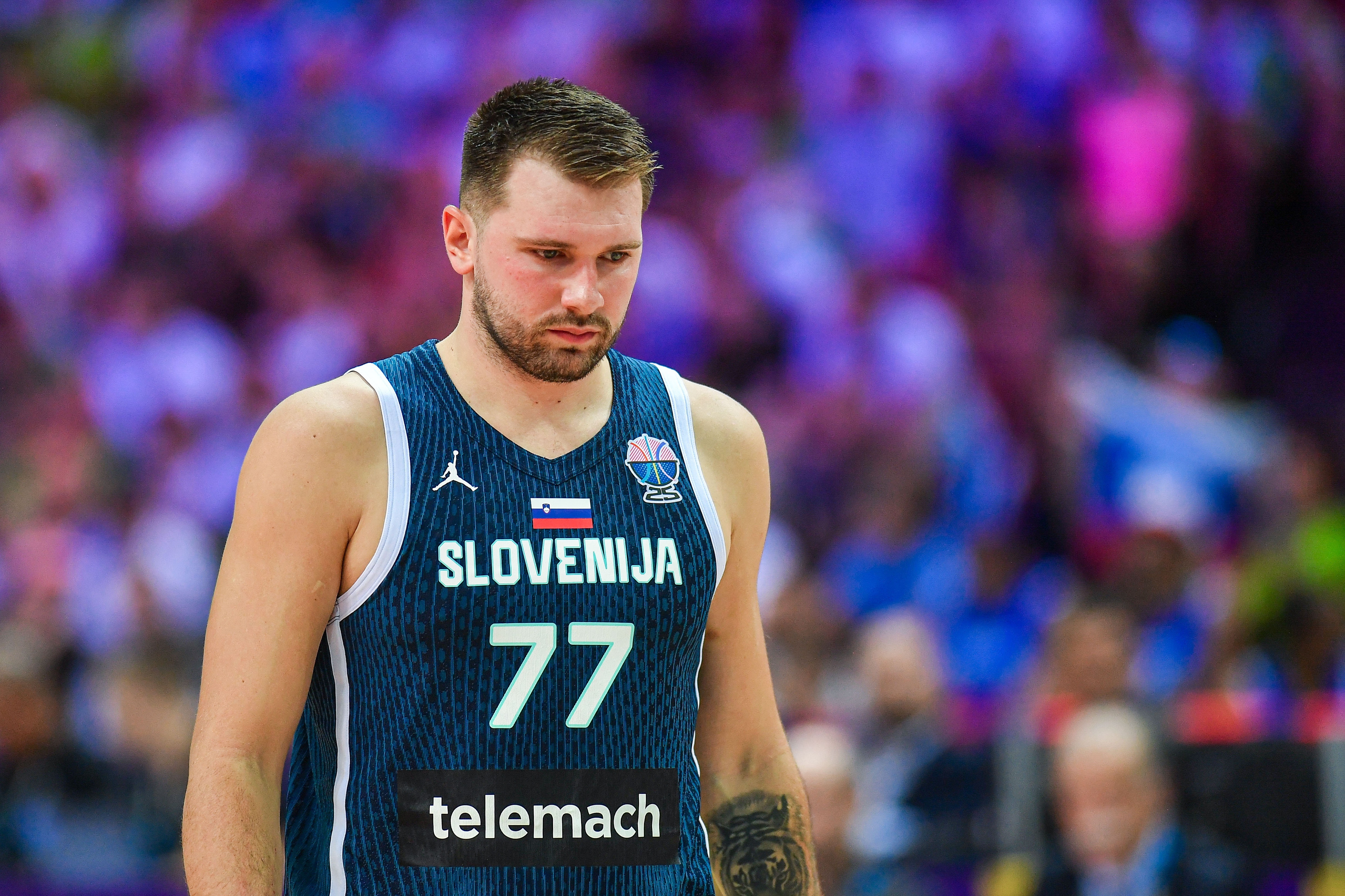 开云注册平台-斯洛文尼亚2连败！东契奇2场合计38罚赛会第一 马尔卡宁3场共35罚