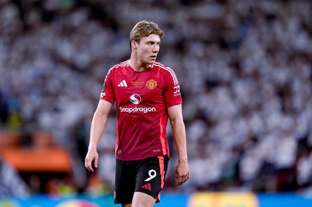 开云足球-罗马诺：曼联和那不勒斯已签署霍伊伦转会文件，买断选项4400万欧