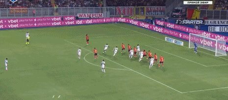 1756599200659025481.gif 640.gif