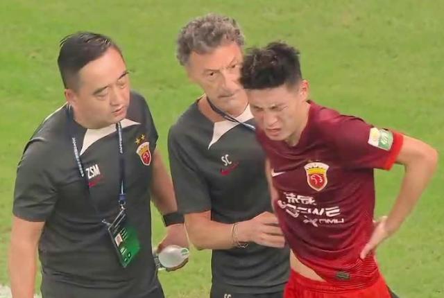 开云注册平台-津媒：武磊阿兰带伤入选 伊万不愿放弃任何战斗力